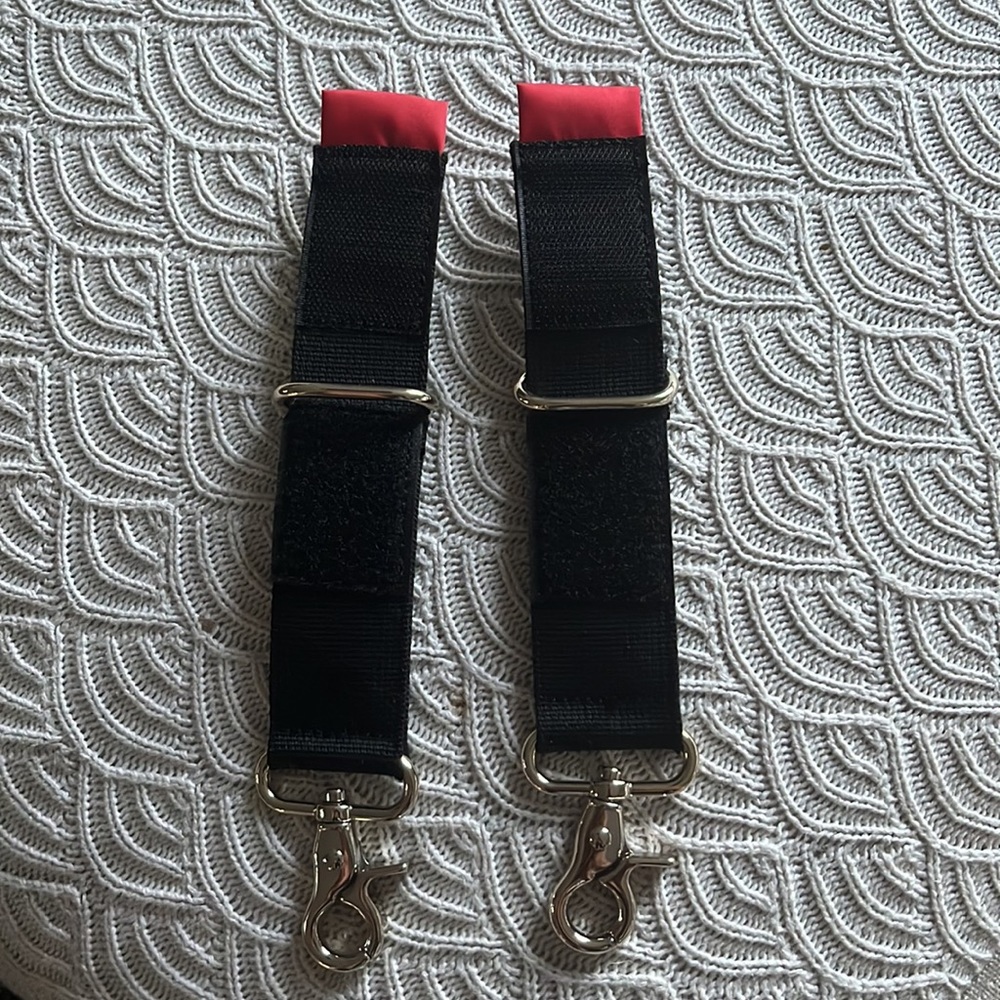 Storksak Stroller Clips • Silver ✨ - Picture 4 of 6